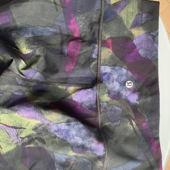 Lululemon Wunder Under Hi-Rise Tight 28" in Aura Dark Chrome - Picture 3 of 4